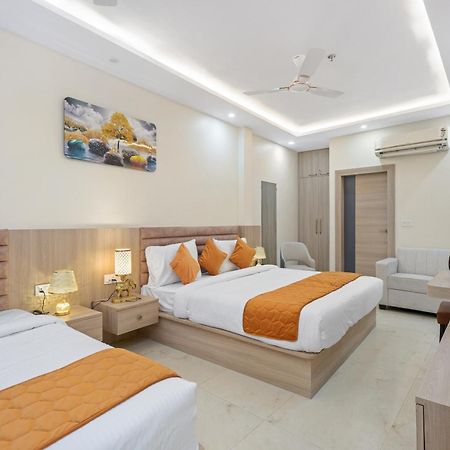 Hotel Sudarshan Ayodhya Exterior photo